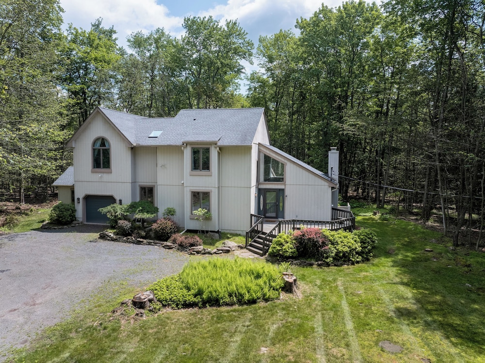 Pocono Escape Style & Serenity — hotel in Pocono Pines