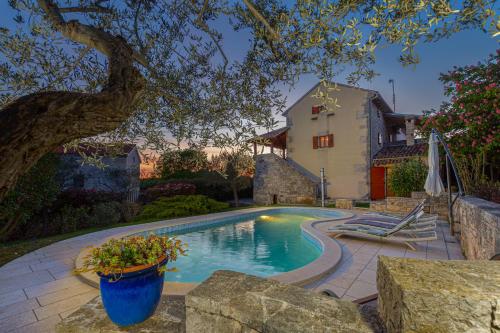 Villa DiVino by IstriaLux — 4-Star Luxury Hotel in Svetvincenat, Croatia