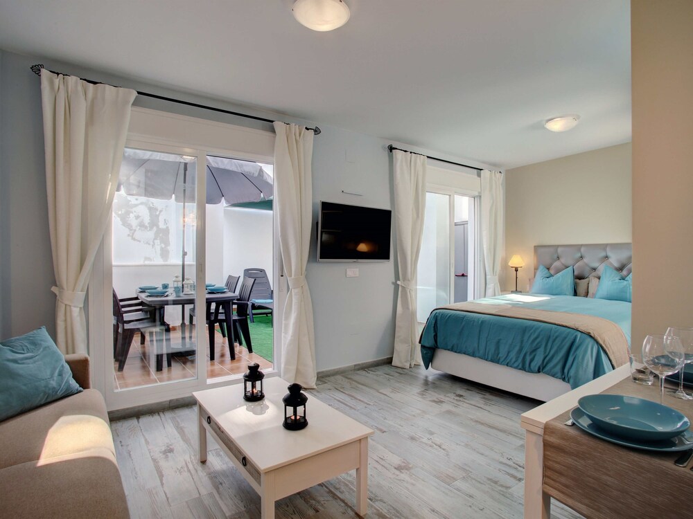 Malaga Lodge Studio — 4-Star Luxury Hotel in Malaga, Spain