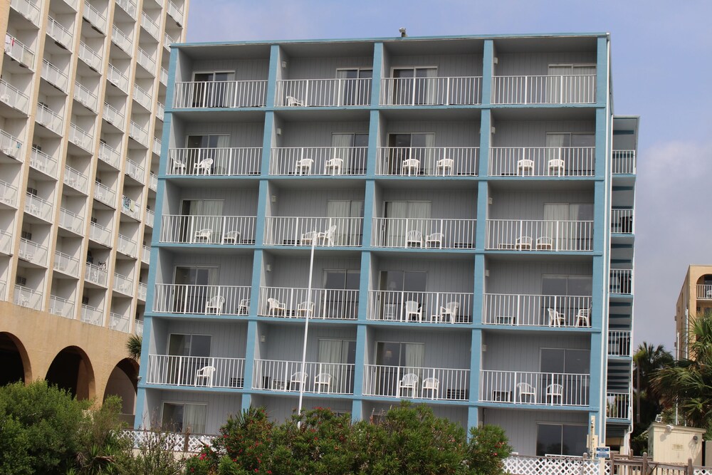 Blu Atlantic Oceanfront Hotel & Suites - photo 35