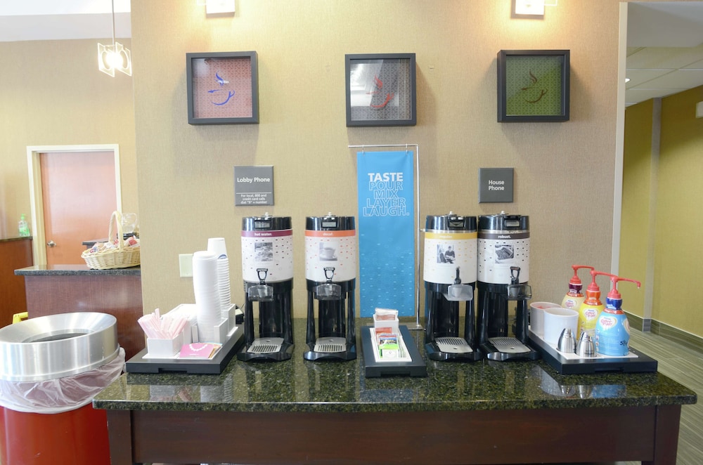 Hampton Inn Vidalia - photo 26