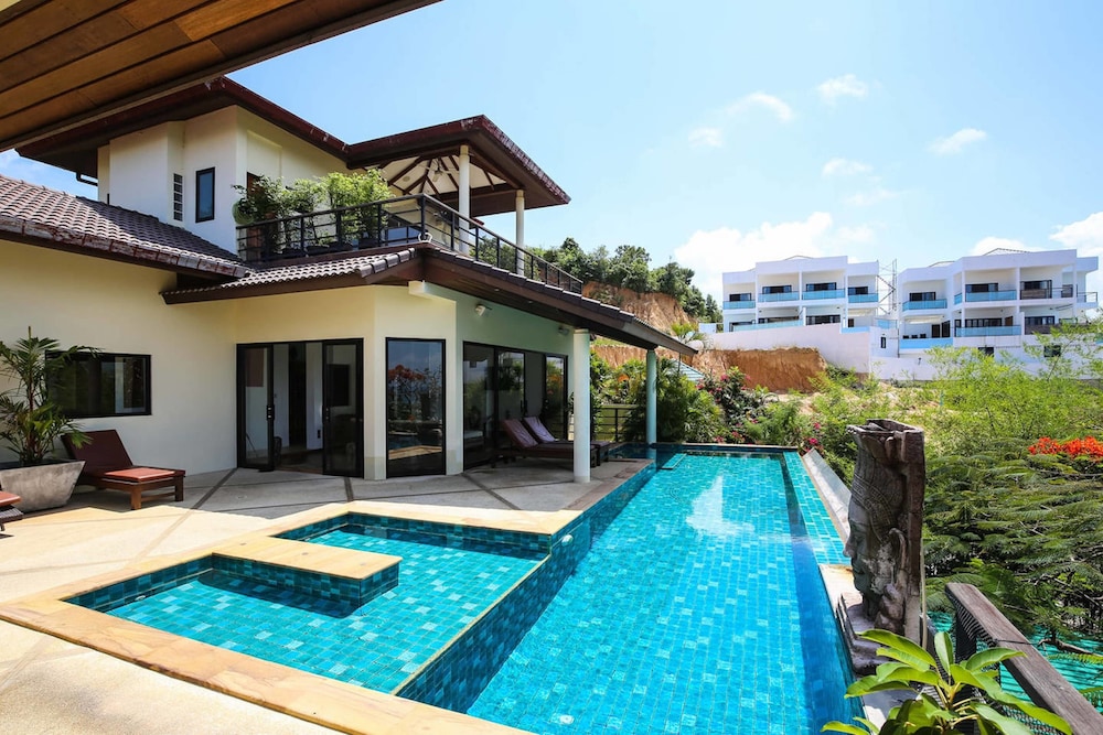 4 Bedroom Sea View Villa Suay Paap — 4-Star Luxury Hotel in Koh Samui, Thailand