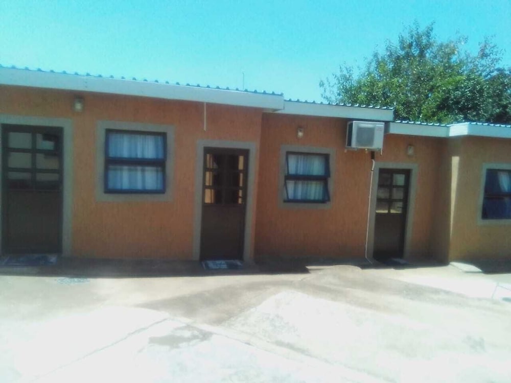 Mohalalitoe B And B — Maseru