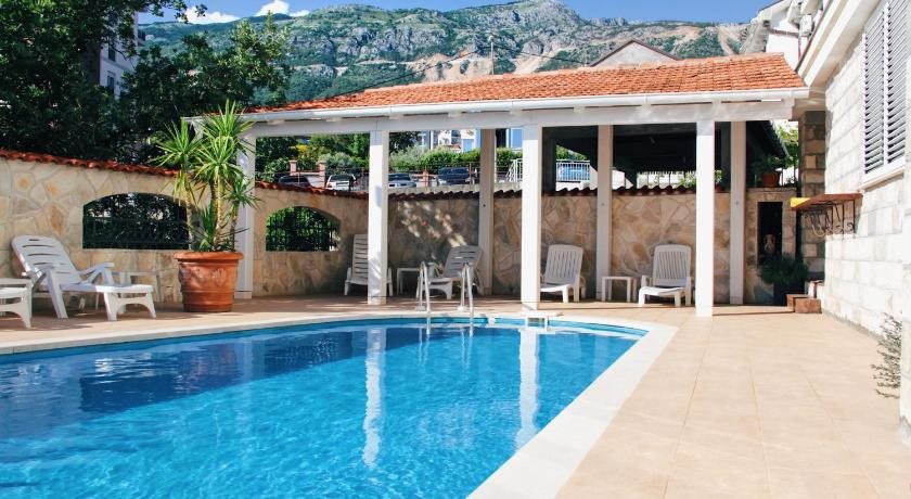 Mila & Aleksandr Apartments — 4-Star Luxury Hotel in Budva, Montenegro