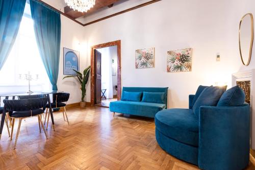 Spanish Steps Exclusive Apartment — 4-Star Luxury Hotel in Rome, Italy