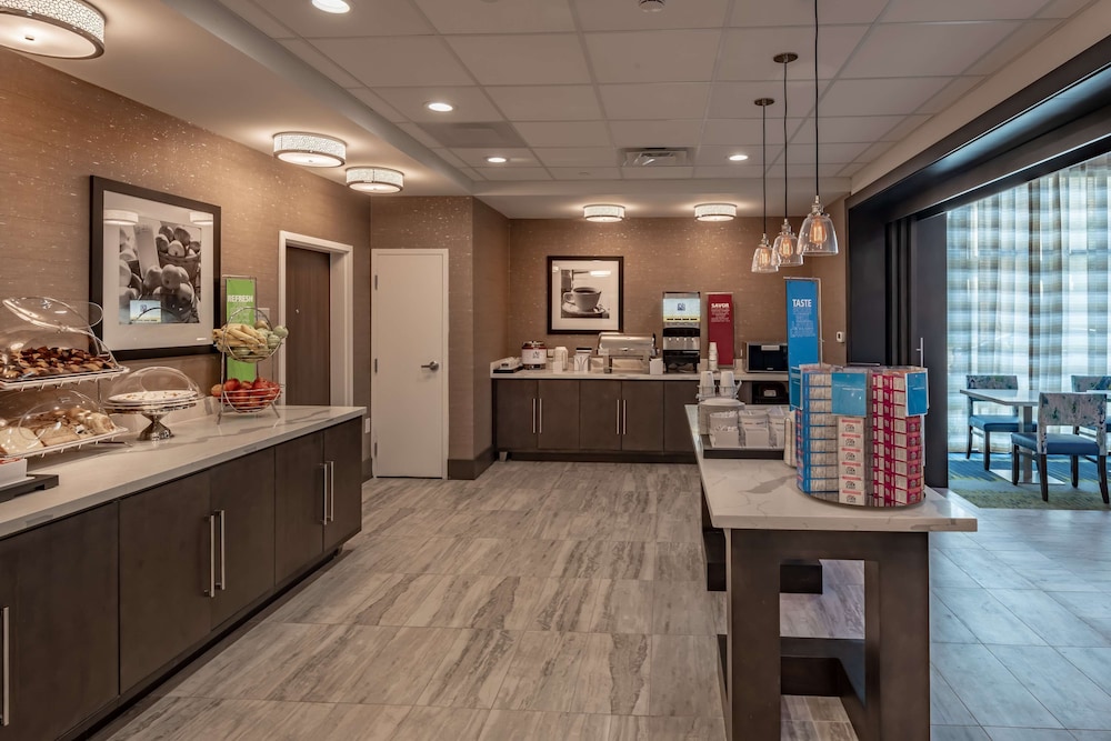 Hampton Inn & Suites Dallas Plano Central - photo 46