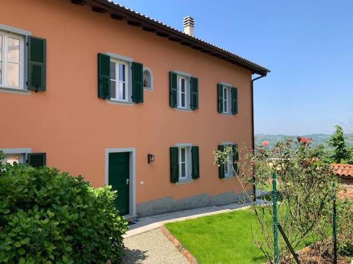 Ferienhaus Casa Toni Mit Wallbox & Photovoltaik — 4-Star Luxury Hotel in Tagliolo Monferrato, Italy
