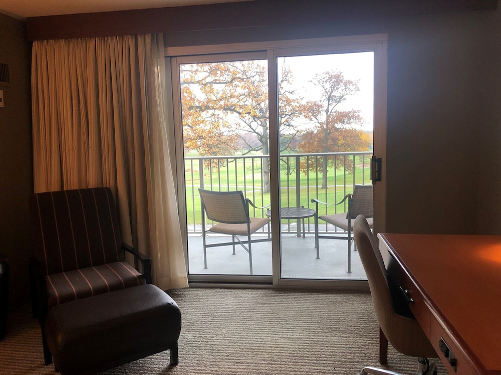 Eaglewood Resort and Spa - photo 12