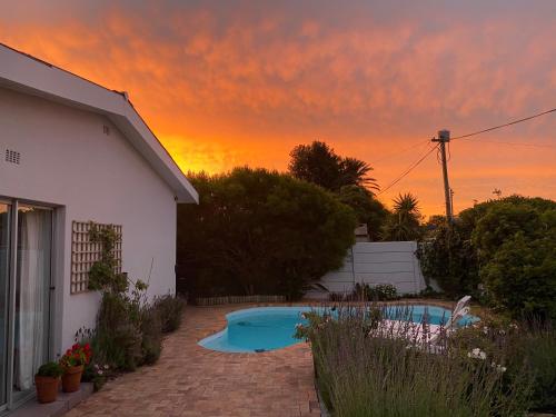 Surf Way Beach cottage