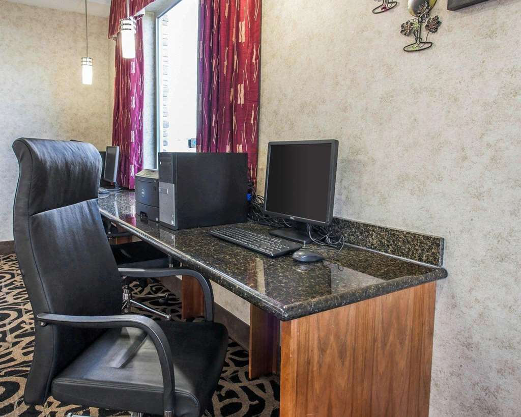 Comfort Suites Wenatchee Gateway - photo 24