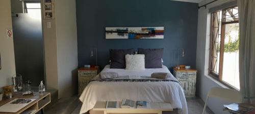 Modern Stylish room Linkside in Mossel Bay, South Africa