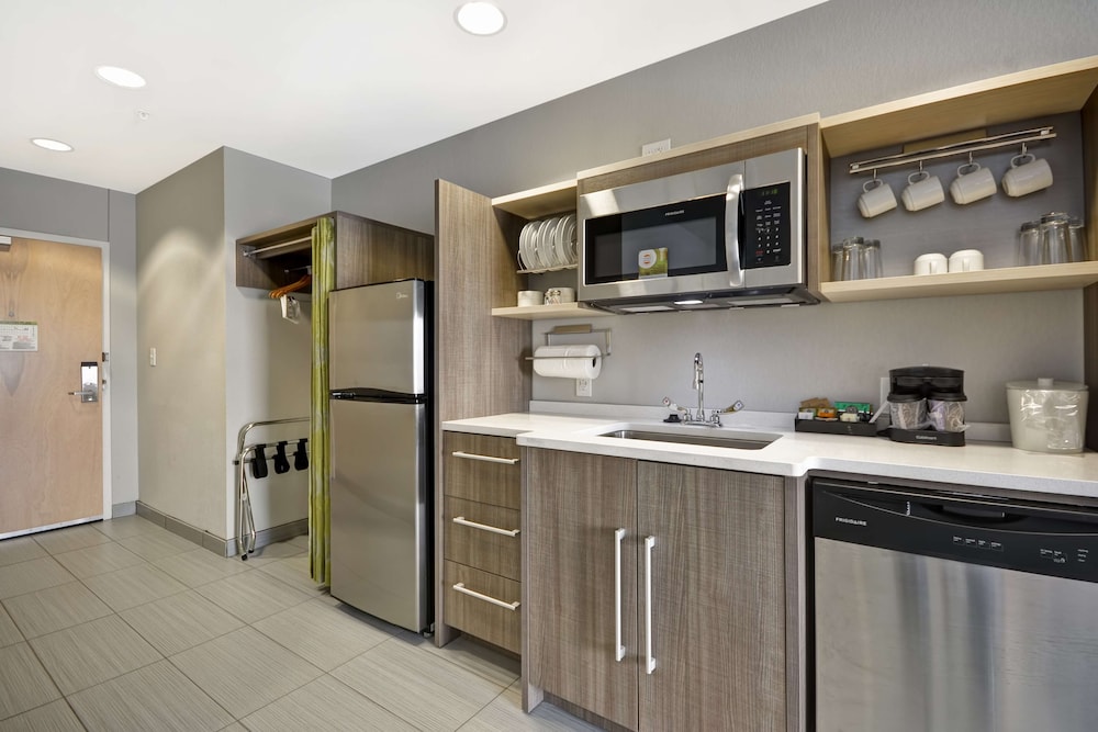 Home2 Suites by Hilton Blue Ash Cincinnati - photo 8