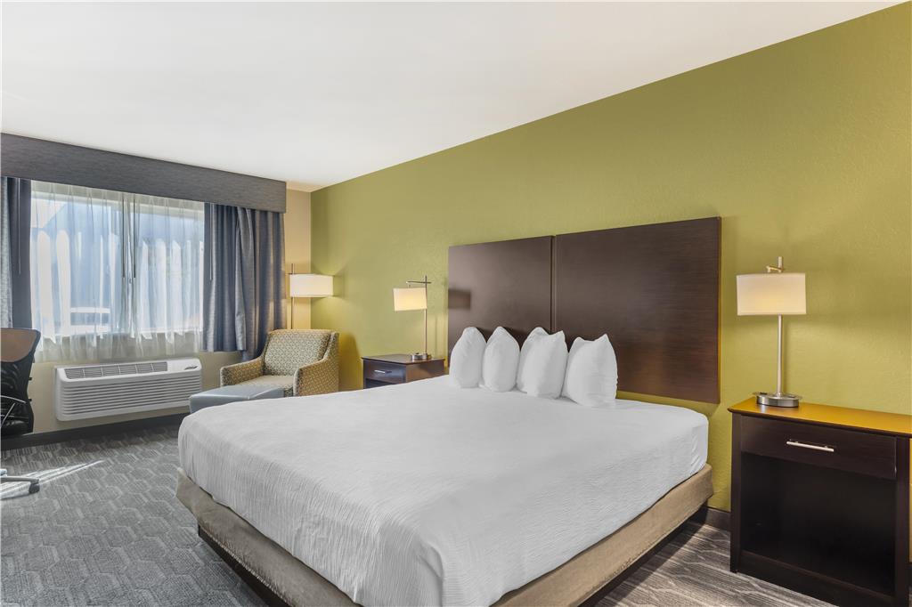 Best Western Plus Wenatchee Downtown Hotel - photo 11