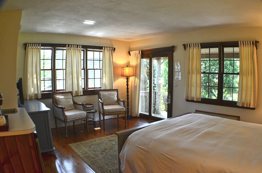 The Hampton Maid - photo 15