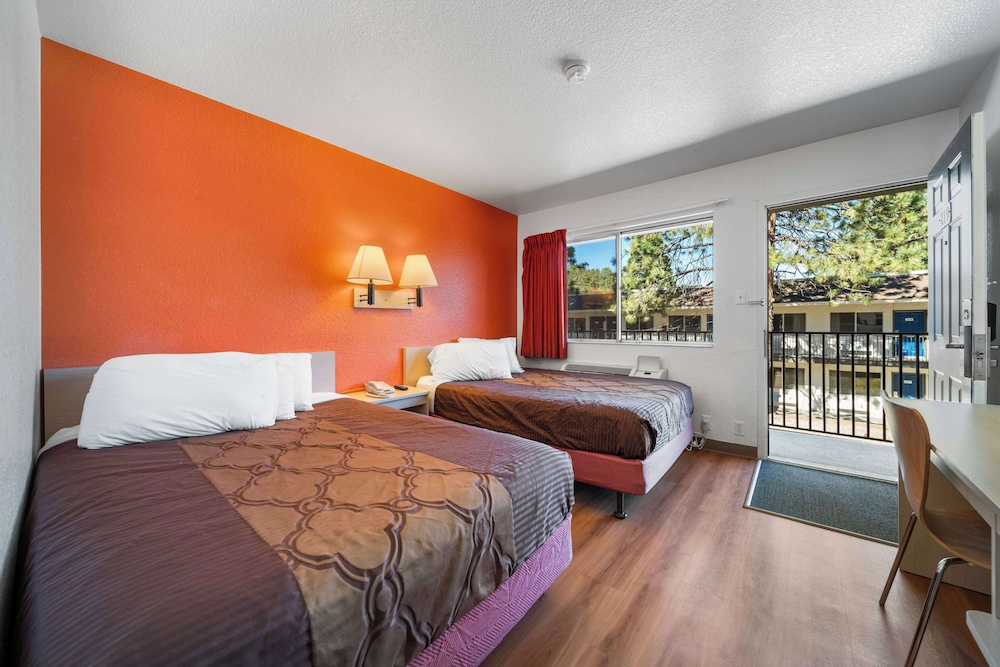 Motel 6 Big Bear Lake CA - photo 12