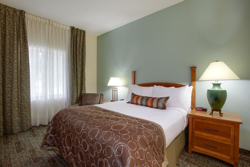Staybridge Suites Corning by IHG - photo 9
