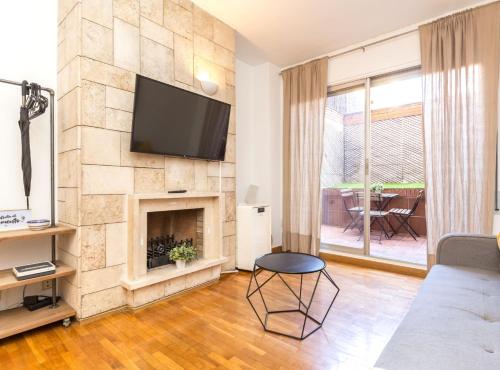 Find Calm at this cozy City Sanctuary with terrace — 4-Star Luxury Hotel in Barcelona, Spain