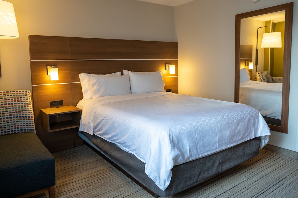 Holiday Inn Express Boston by IHG - photo 16