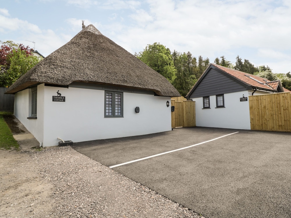 Thimble Cottage — 4-Star Luxury Hotel in Blandford Forum, United Kingdom