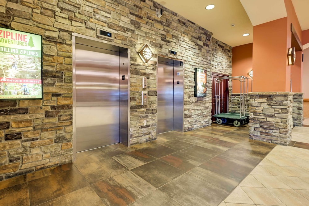 Wisconsin Dells Resort Condo w 2 Fireplaces - photo 17