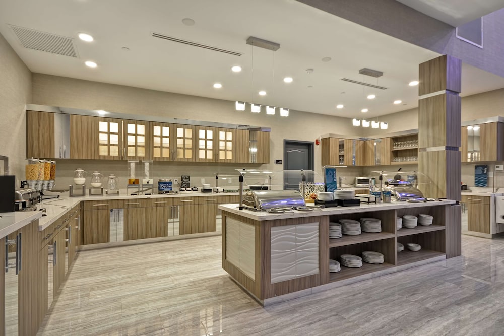Homewood Suites by Hilton Conroe - photo 33