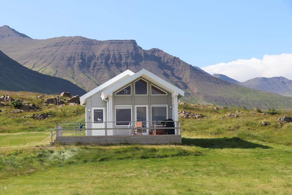 Söðulsholt Cottages in Borgarnes, Iceland