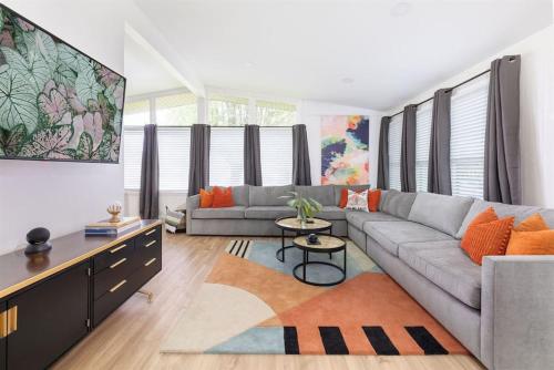 Minutes to Opry Airport & Broadway — 4-Star Luxury Hotel in Nashville, United States
