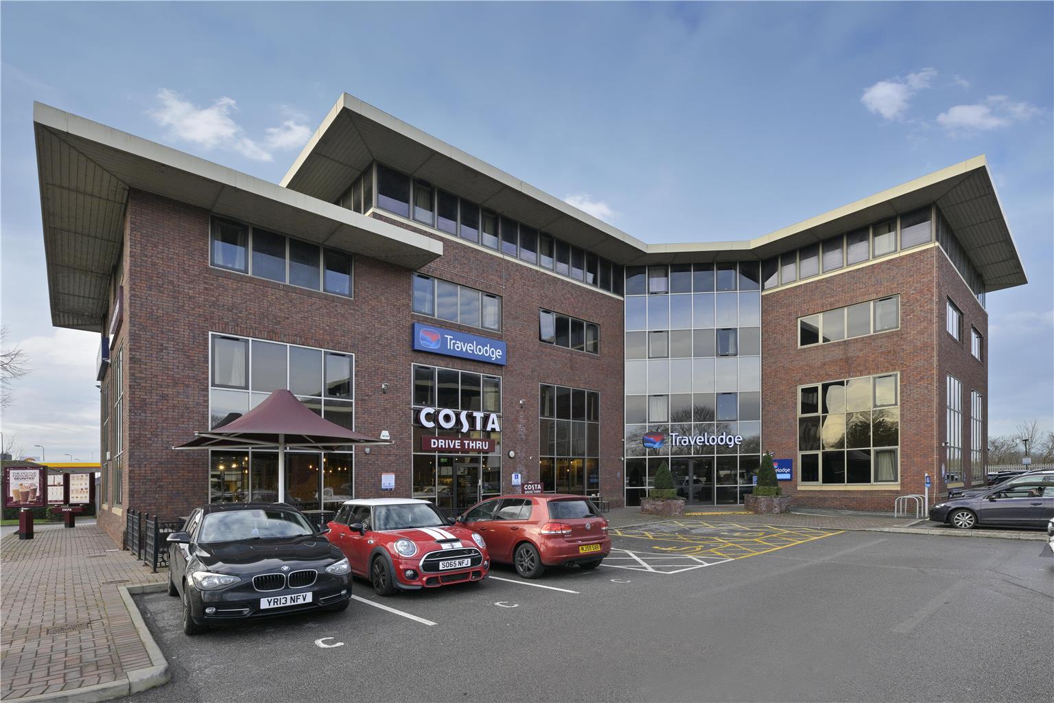Travelodge Manchester Sale — hotel in Sale