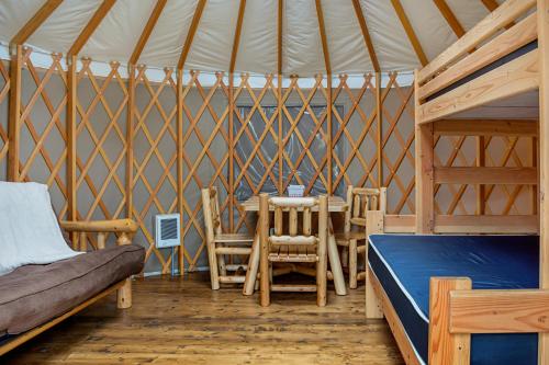 Long Beach Camping Resort Yurt 9 - photo 11
