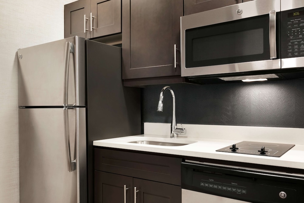 Homewood Suites by Hilton Arlington Rosslyn Key Bridge - photo 14