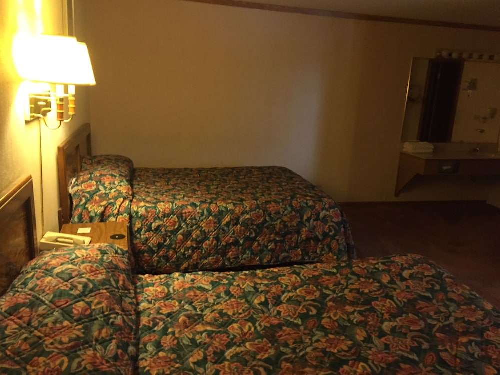 Du Wayne Motel - photo 8