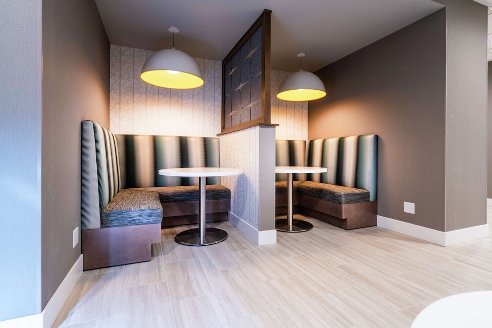 Hampton Inn & Suites Santa Maria - photo 3