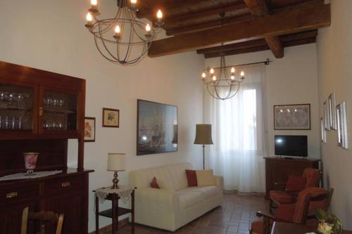 Appartamento Medievale San Pellegrino — 4-Star Luxury Hotel in Viterbo, Italy