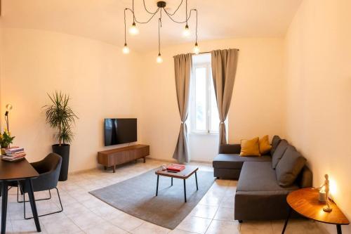 Book & Art Holiday House — 4-Star Luxury Hotel in Lido Di Ostia, Italy