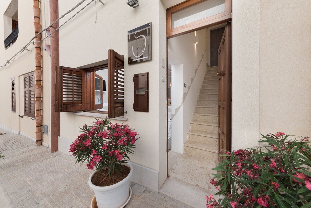 Sisidda rooms in San Vito Lo Capo, Italy