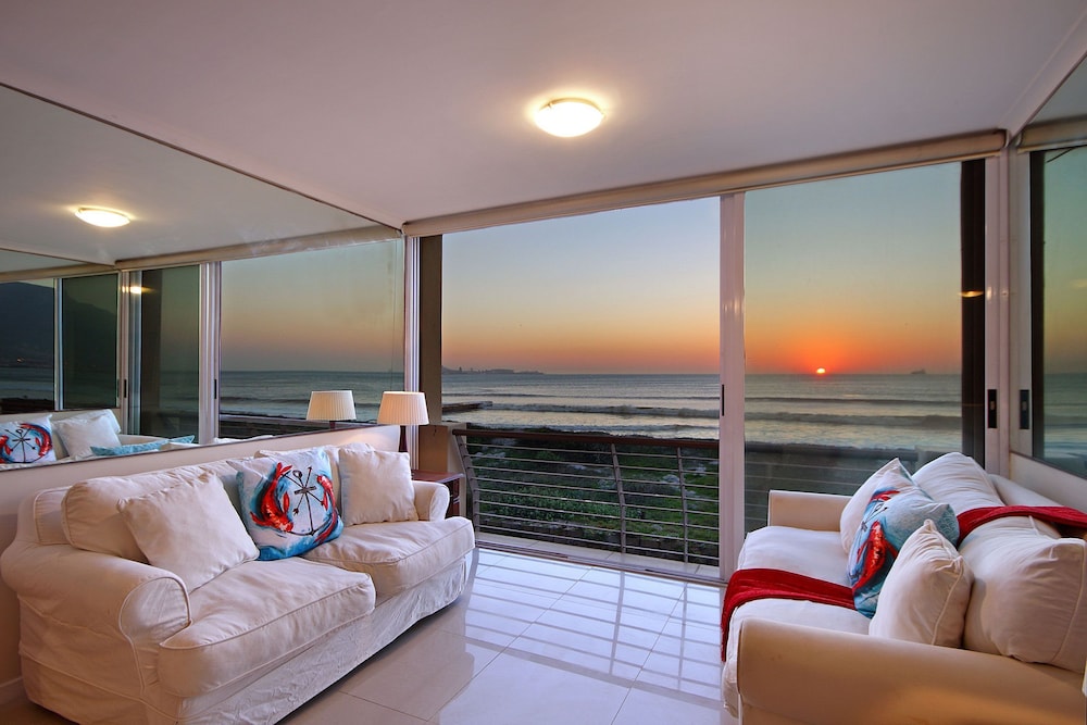 Leisure Bay 207