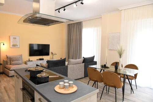 Konstantina Apartment — 4-Star Luxury Hotel in Athens, Greece