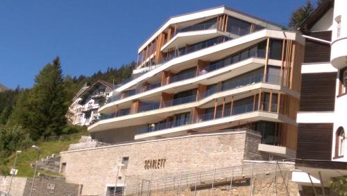 Scarlett — 4-Star Luxury Hotel in Davos, Switzerland