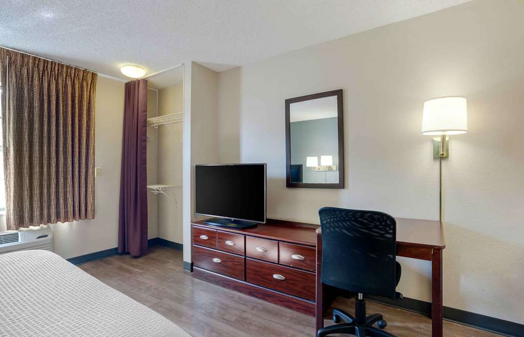 Extended Stay America Suites Los Angeles Torrance Blvd - photo 7