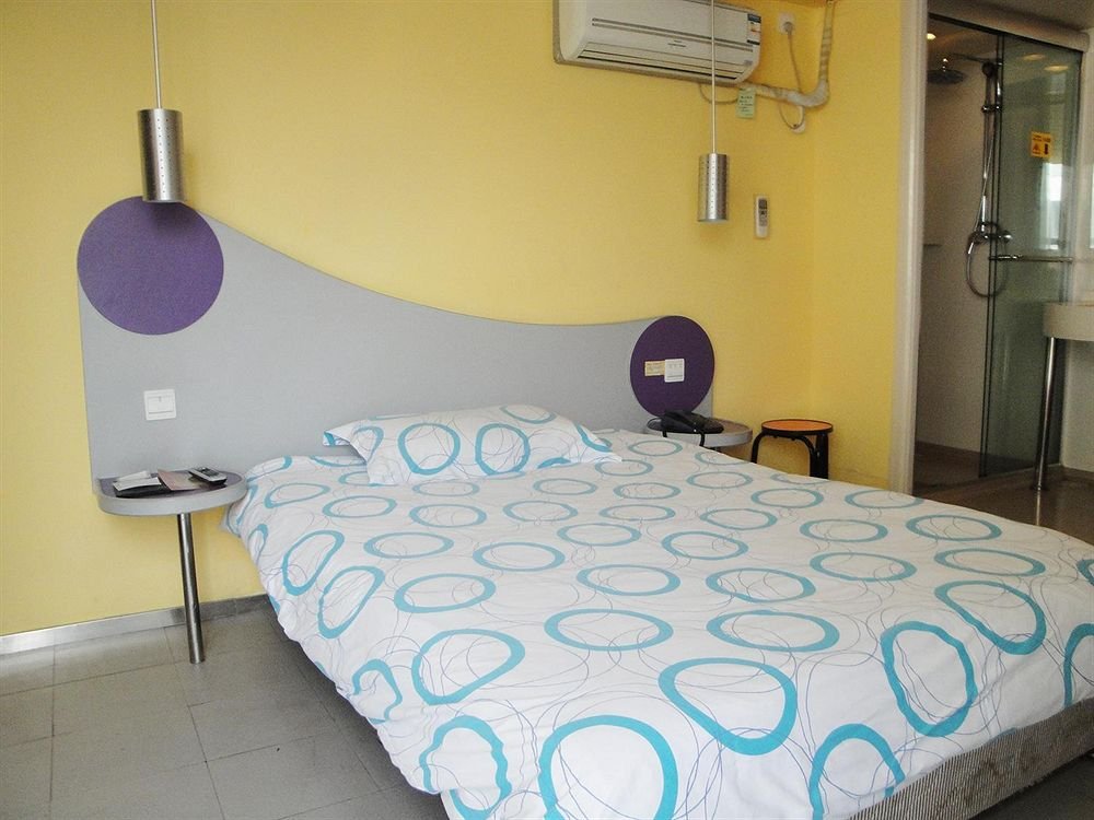 Motel 168 Jinhua Yang Guang Road Inn in Jinhua, People's Republic of China