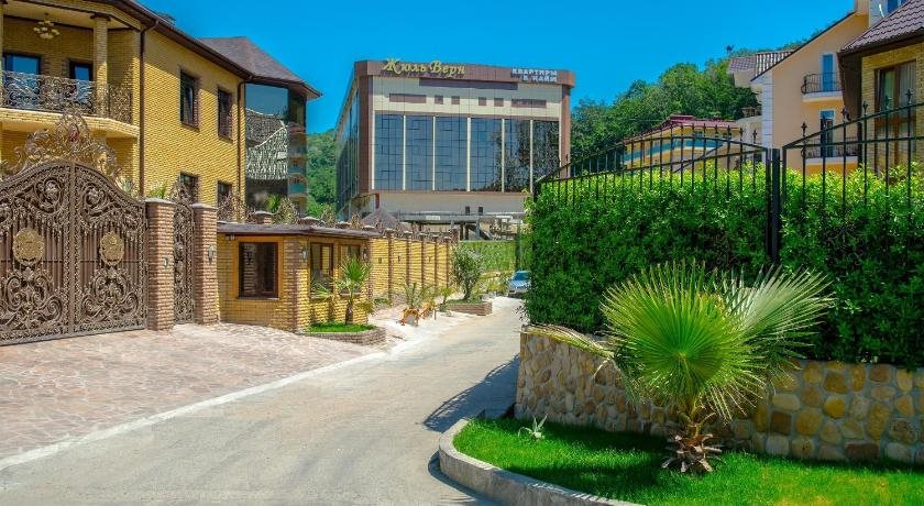 Apart hotel Jules Verne — hotel in Mayskiy
