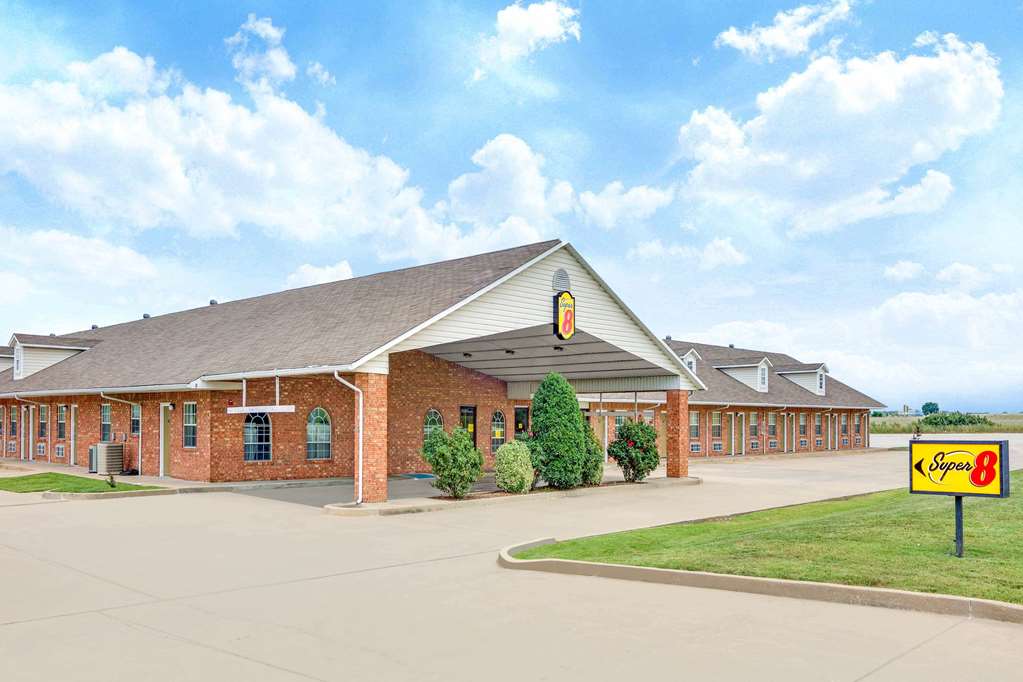 Super 8 by Wyndham Big Cabin Vinita Area - photo 5