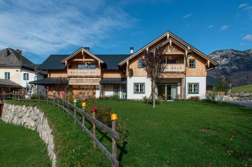 Beim Schwarzmarl Your Austrian Home — 4-Star Luxury Hotel in Bad Aussee, Austria