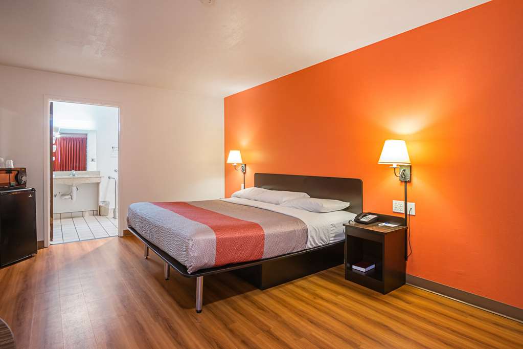 Motel 6 Safford AZ - photo 10