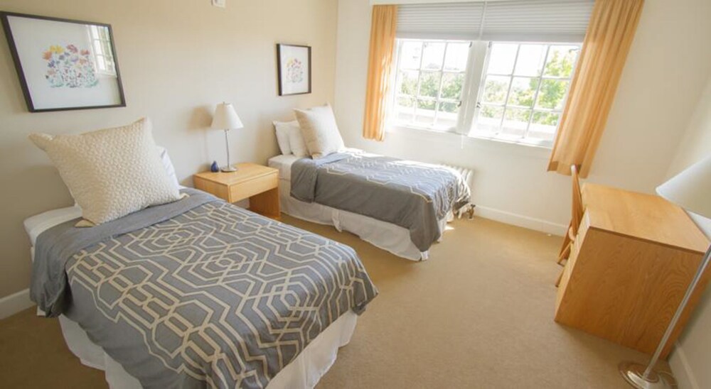 Easton Hall - photo 9