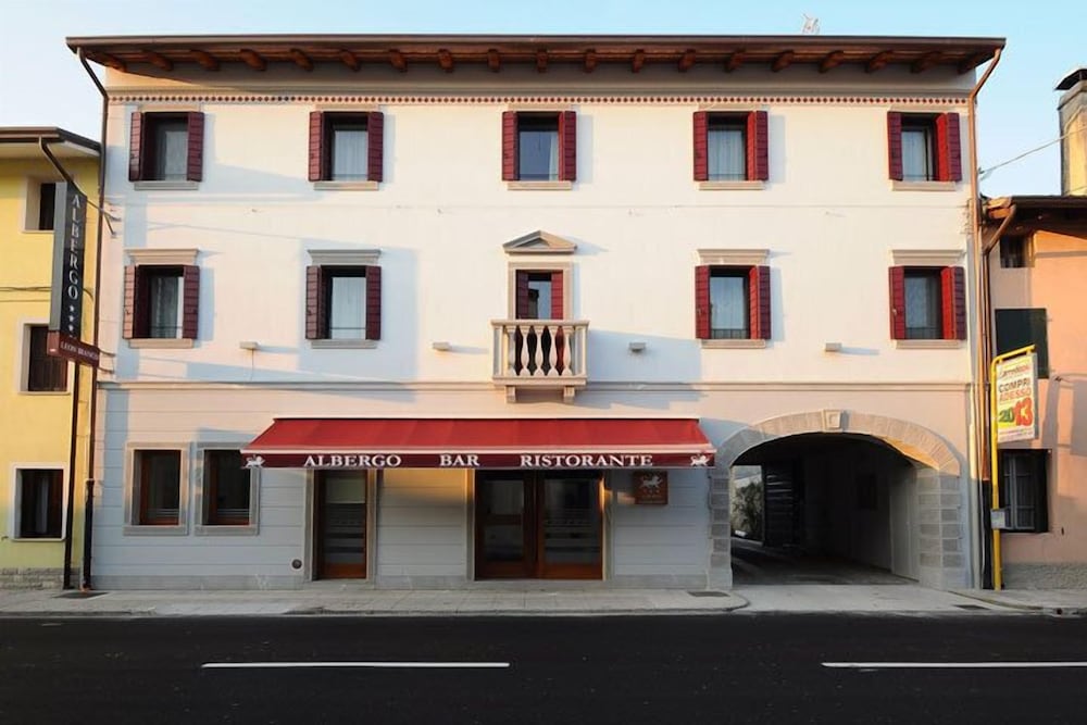 Albergo Leon Bianco Gonars pet-friendly hotel Gonars
