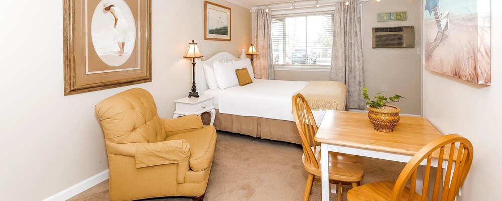 The Inn at Fairfield Beach - photo 9