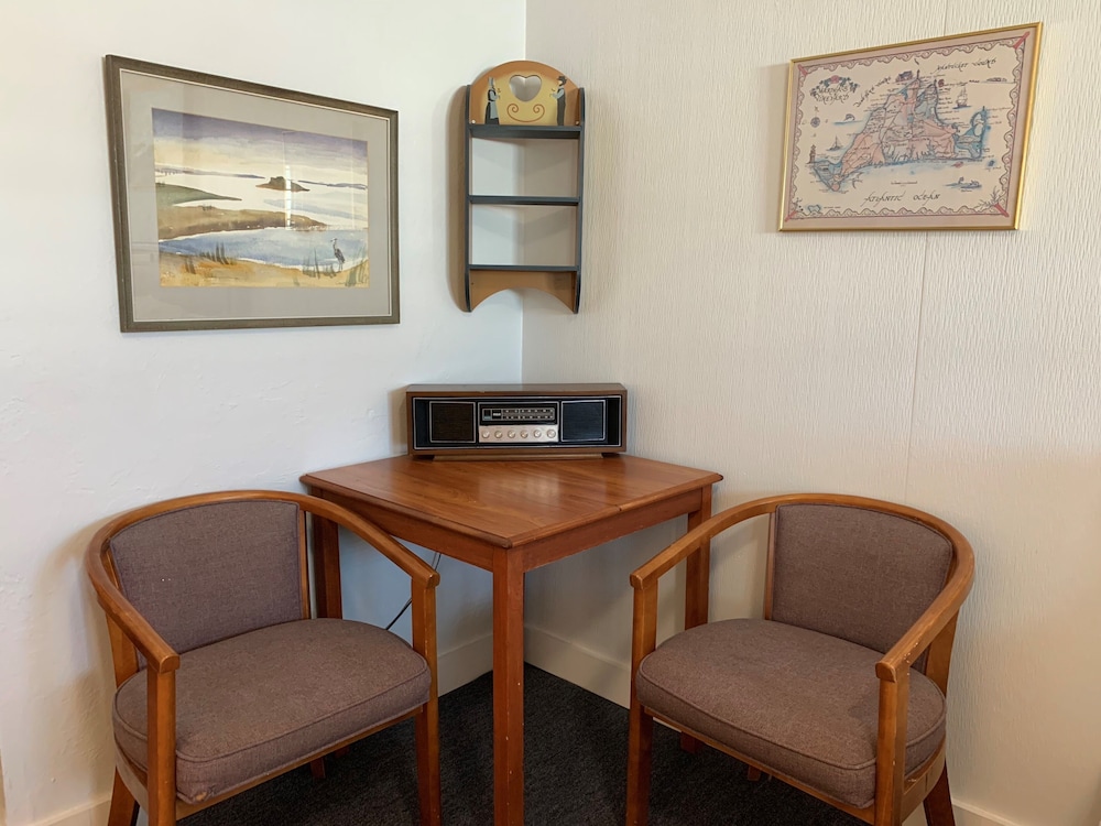 Vineyard Harbor Motel Private Beach - photo 36