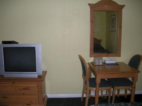 Chief Motel - photo 5