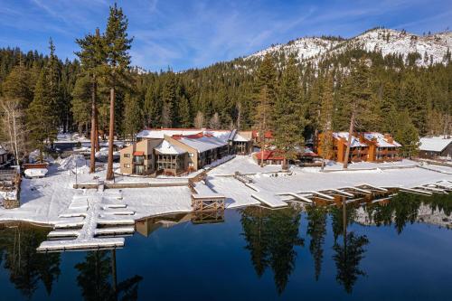 Cozy Studio w Kitchenette and Balcony #212 at Donner Lake Village in Truckee, United States